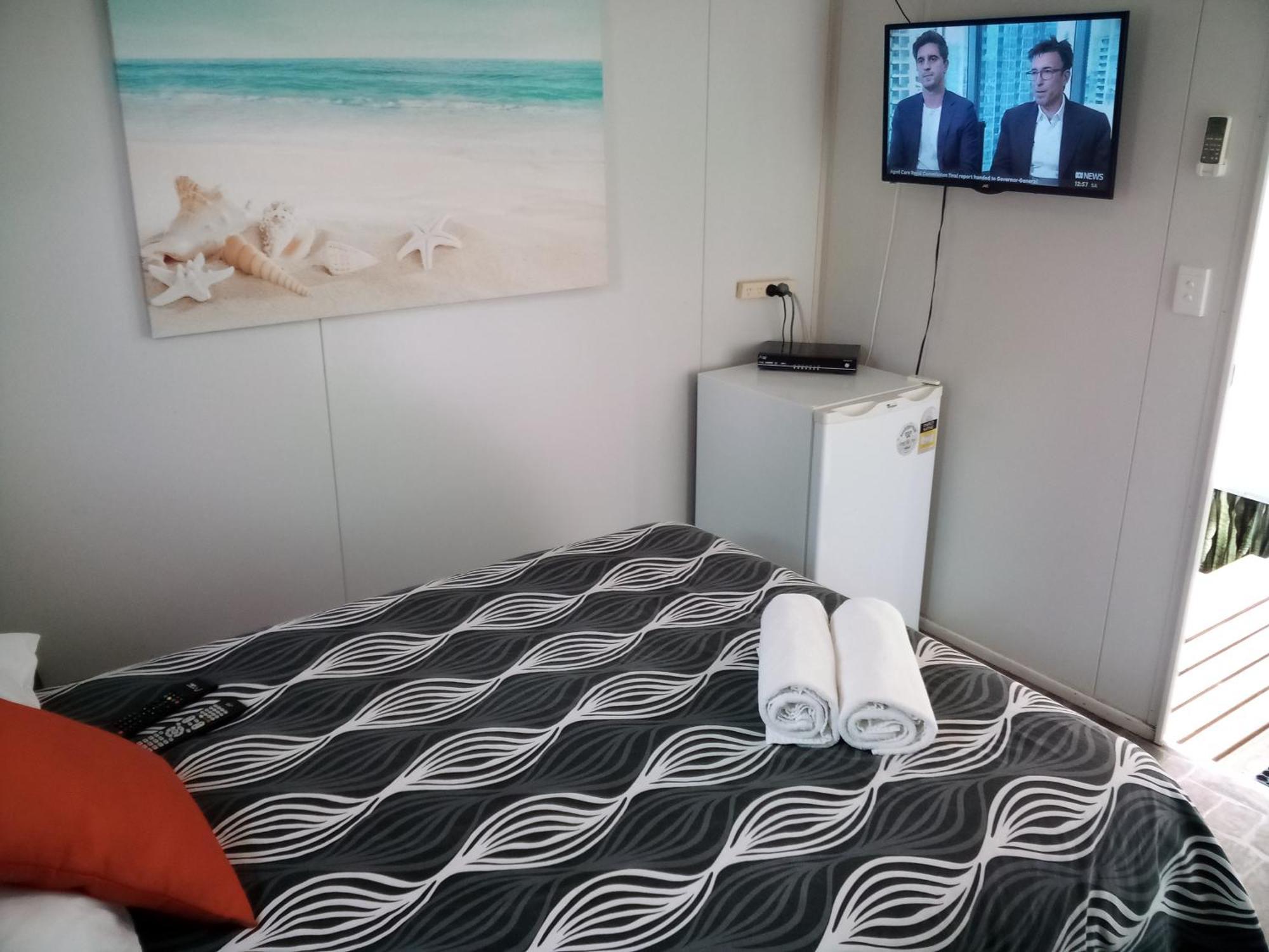 Bushchooks Travellers Village Bororen Room photo